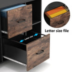 Letter size file detail in the deep lateral drawer